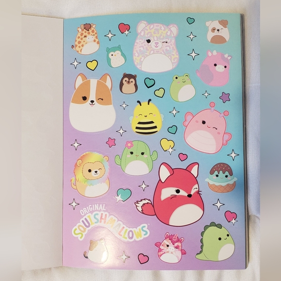 Squish'n With My 'Mallows 1000+  Squishmallow Sticker Book - Picture 3 of 5